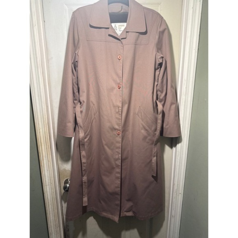 VTG London Fog Men's Tan Beige Trench Coat Belted Lined Full Length Size 12 REG‎